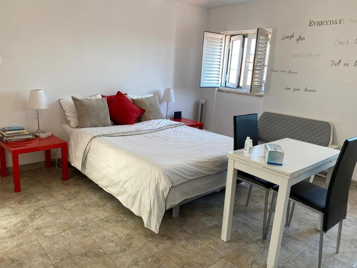 Alfama Apartment With Balcony Lisboa Dış mekan fotoğraf