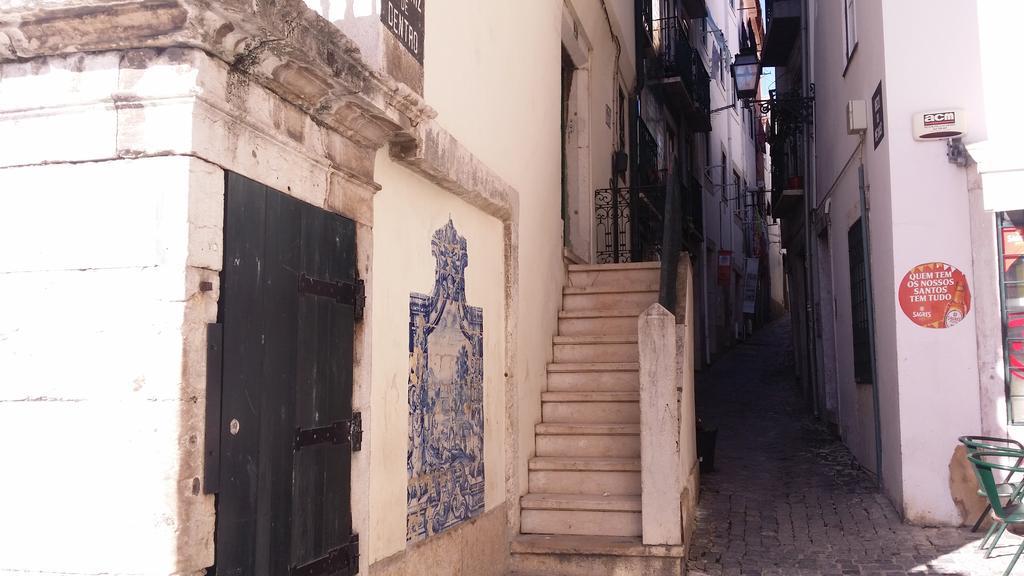 Alfama Apartment With Balcony Lisboa Oda fotoğraf