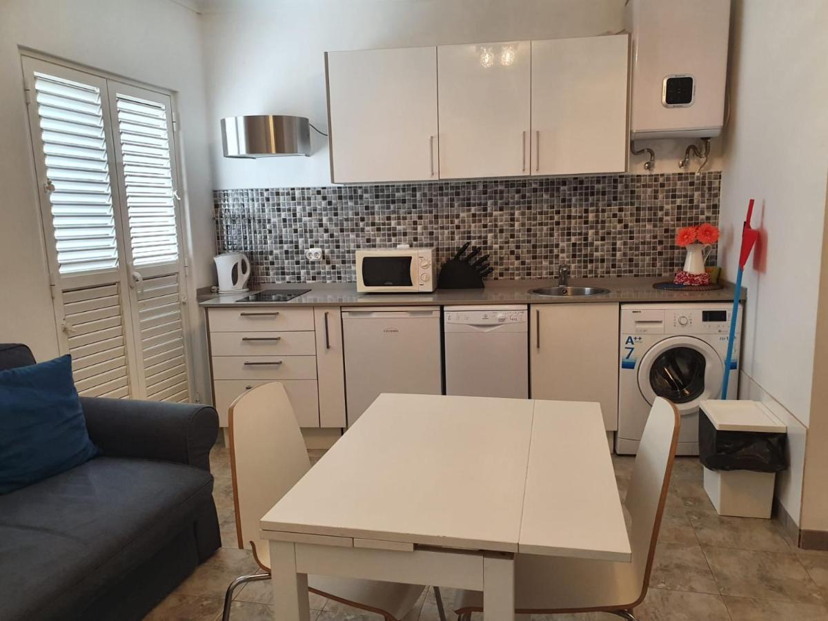 Alfama Apartment With Balcony Lisboa Dış mekan fotoğraf